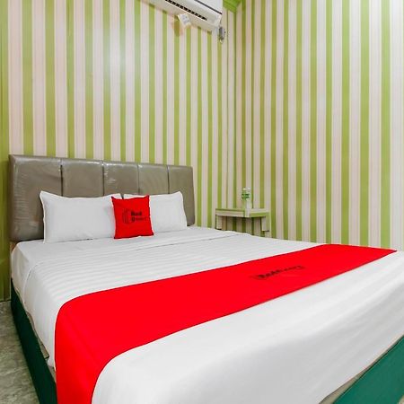 Oyo 2186 Esbe Hotel Syariah Tanjung Pandan Buitenkant foto