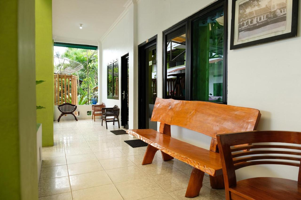 Oyo 2186 Esbe Hotel Syariah Tanjung Pandan Buitenkant foto