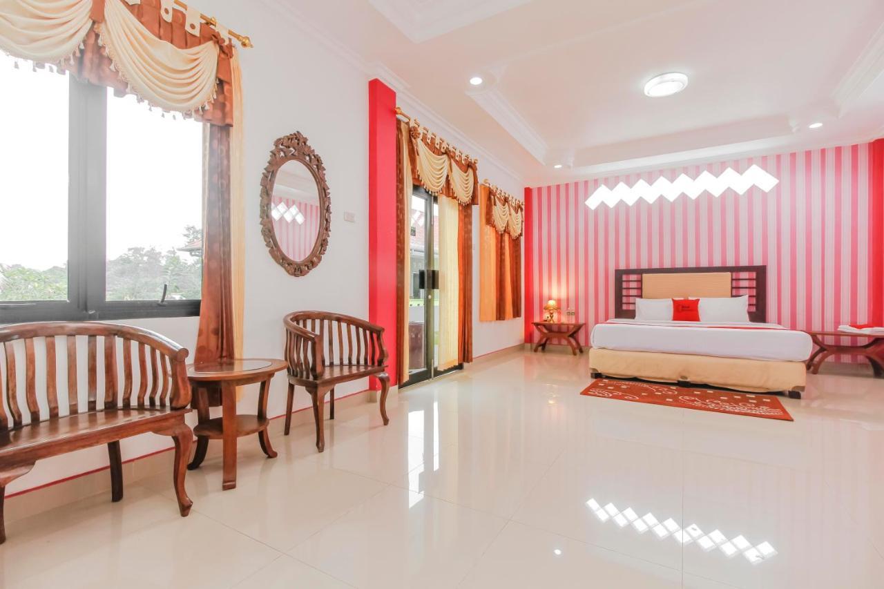 Oyo 2186 Esbe Hotel Syariah Tanjung Pandan Buitenkant foto