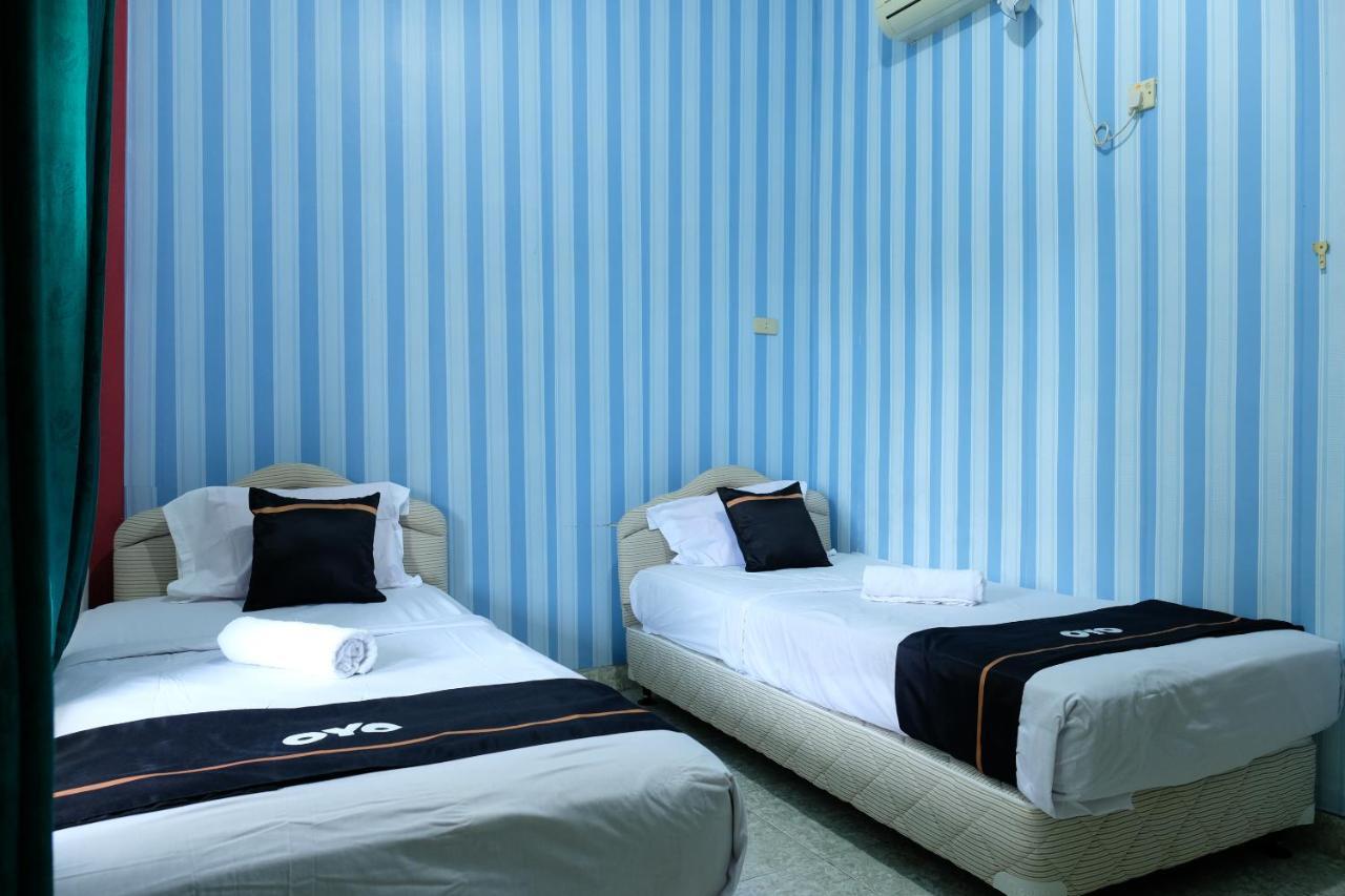 Oyo 2186 Esbe Hotel Syariah Tanjung Pandan Buitenkant foto